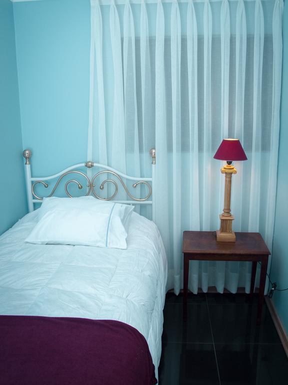 Plaza Huelen Apartment Santiago Room photo