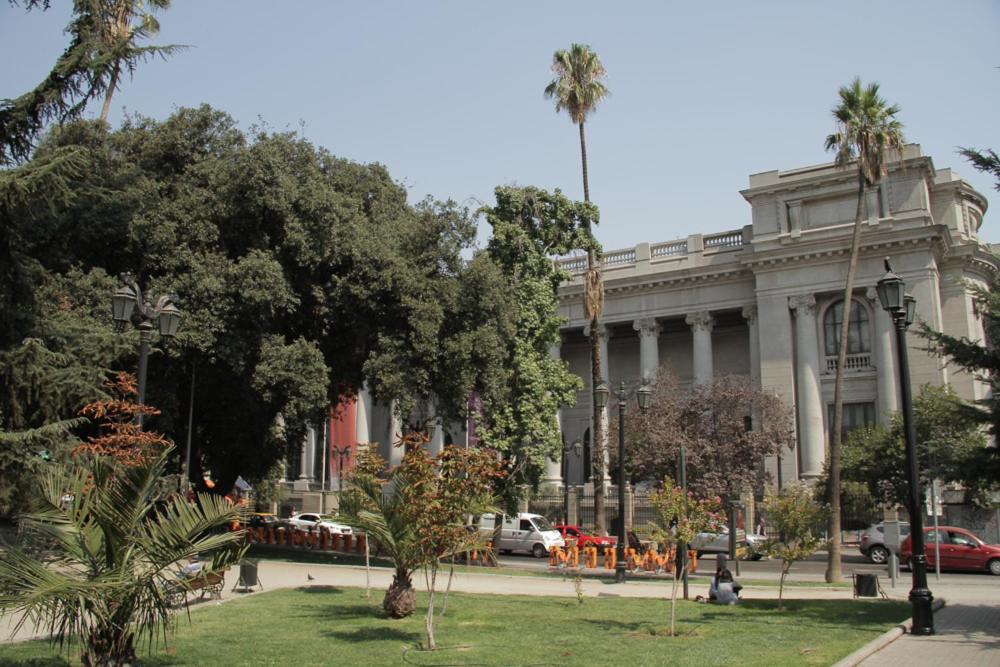 Plaza Huelen Apartment Santiago Exterior photo